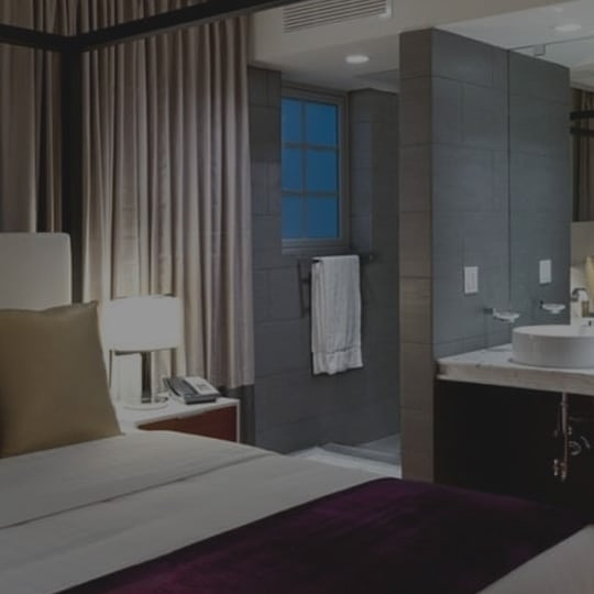 Leslie Hotel